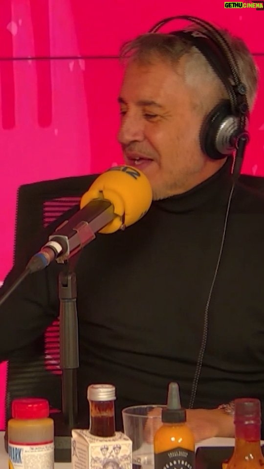 Raúl Pérez Instagram - Quizás no completó el reto, pero @sergiodalmaoficial nos dejó una gota de su talento como artista en esta actualización de Bailar pegados con @raulperez_76 Ya tenéis la entrevista completa en YouTube en link de nuestra bio. ESTO ES UN NO PARAR🔥🔥 Cadena SER