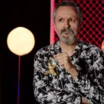 Raúl Pérez Instagram - @giajons y Miguel Bosé (por @raulperez_76), nos acompañan en este nuevo programa de #IlustresIgnorantes para hablar de donaciones. 🤔¿Por qué causa harían una donación? 💰¿Cuál será la mayor donación que han hecho? 📺Hoy a las 21:28h en el dial 7. ➡️Programa ya disponible en Movistar Plus+. Movistar+