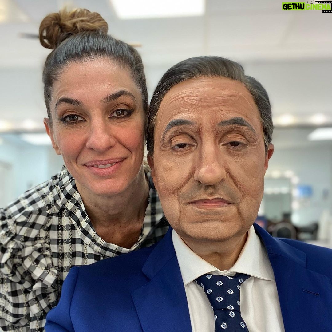 Raúl Pérez Instagram - Una nueva matrícula de honor para @sanchezfernandezelisabeth, en este caso caracterizándome de Federico Jiménez Losantos #arte #IlustresIgnorantes 👏🏻👏🏻👏🏻👏🏻👏🏻❤️