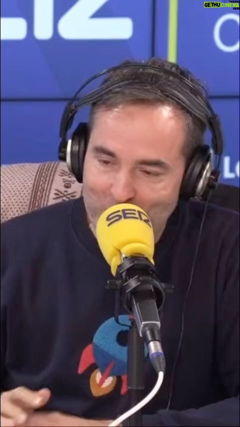 Raúl Pérez Instagram - Vuelven las entrevistas de Aimar Bretos a #TodoPorLaRadio🤣 Esta vez, entrevista a Pedro Piqueras, uno de los grandes presentadores del país pero... que nunca ha presentado la gala de los @premiosondas 🔊No te pierdas la imitación de @raulperez_76