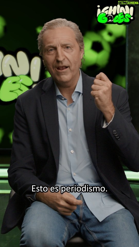 Raúl Pérez Instagram - "Devolvéme la peluca. ¡Te voy a matar!" @josep.pedrerol, retratado. ✋🏼 #chingoles #humor #futbol #pedrerol #laporta #barça #fcb #elchiringuitotv