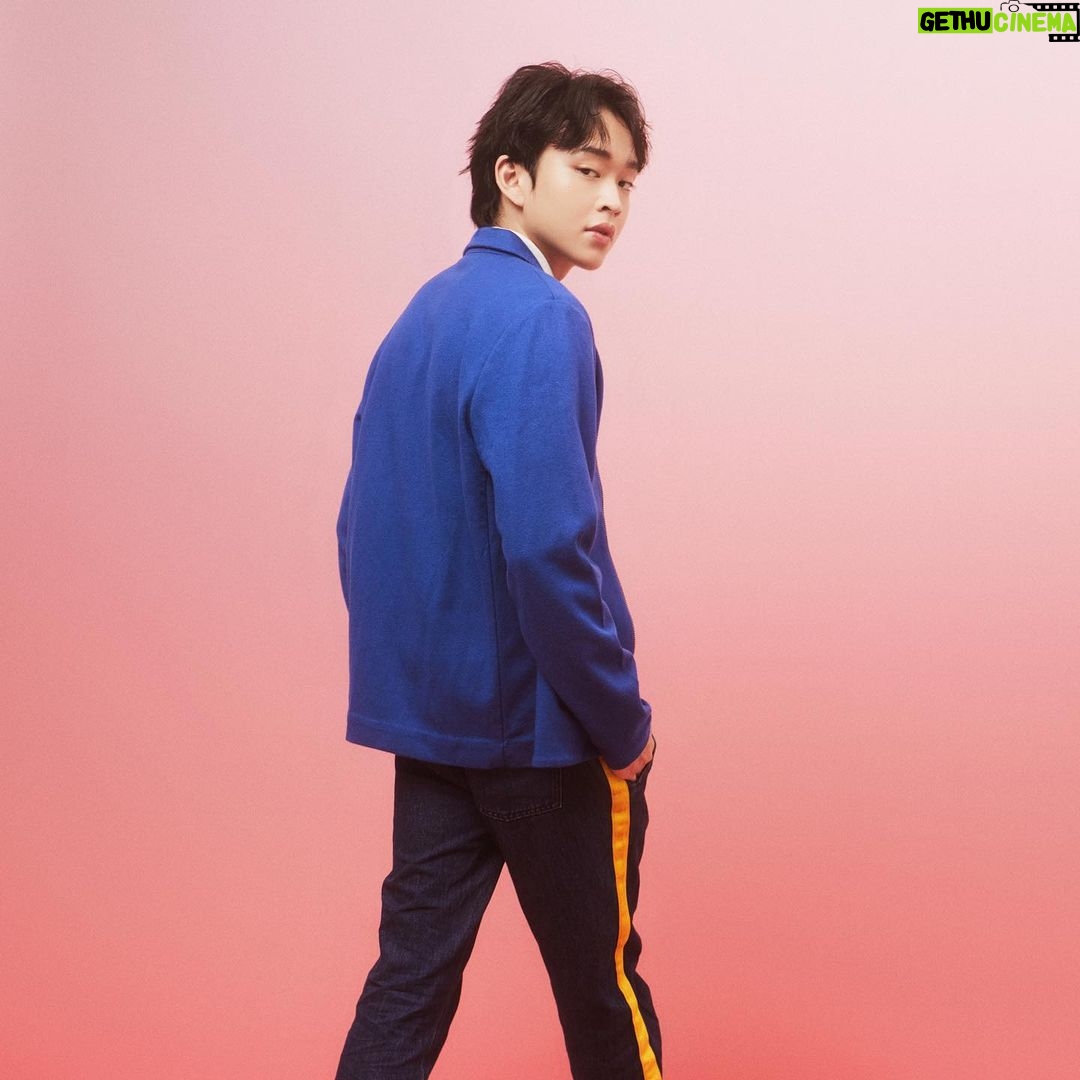 Rabin Angeles Instagram - 💛💙Styled by: @josiahchua Makeup / Hair by: @zoel.makeup Shot by: @jeffchangstudio Special thanks: @tcpartistes / Singapore / @seankevin
