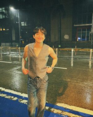 Rabin Angeles Instagram - Bts | @migovalid music video🪩🕺