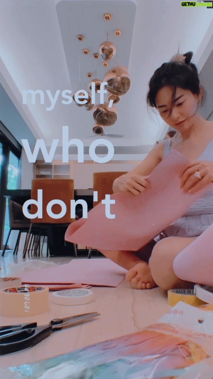 Race Wong Instagram - Whether you love cooking, crafting, painting or floral arrangements , get your child involved at home. That’s the most efficient way I spend quality time with my kids. #workingmomhacks
