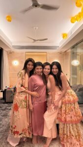 Race Wong Instagram - THIS IS THE BEST PART !! THANKFUL FOR OUR FRIENDSHIP THANKFUL FOR OUR KINSHIP THANKFUL FOR EVEN MORE BLESSINGS 💕 #1Jan2024 #rosannewong #missracewong #rhondawong #drderekbaram #2R Singapore