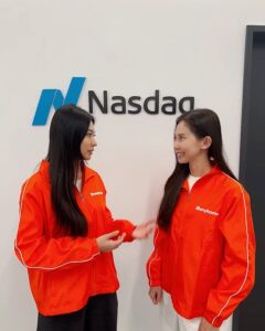 Race Wong Instagram - Standing right at the ass of the bull, we were told to touch the balls for good luck😆. After months of working round the clock, @ohmyhomesg is now listed on @nasdaq 🥳🥳🥳🥳🥳🥳! ticker OMH.