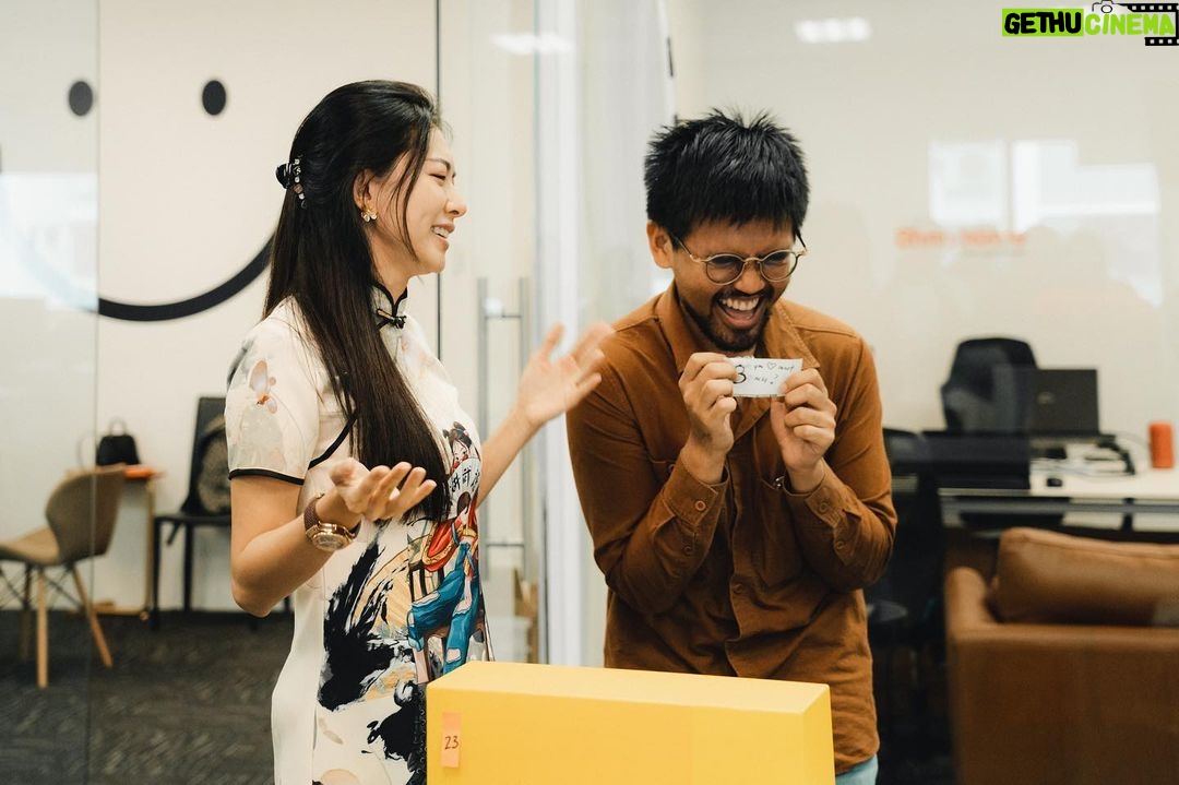 Race Wong Instagram - Our team is the power behind us! They work hard, show kindness, and never give up. We had so much fun at our #cny lucky draw today. At #ohmyhome we believe in the power of seeing different perspectives. That’s why we’re grateful for our amazing and diverse team members who bring their unique expertise and energy to the table
