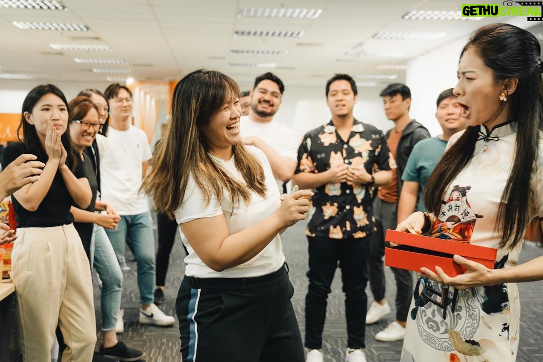 Race Wong Instagram - Our team is the power behind us! They work hard, show kindness, and never give up. We had so much fun at our #cny lucky draw today. At #ohmyhome we believe in the power of seeing different perspectives. That’s why we’re grateful for our amazing and diverse team members who bring their unique expertise and energy to the table