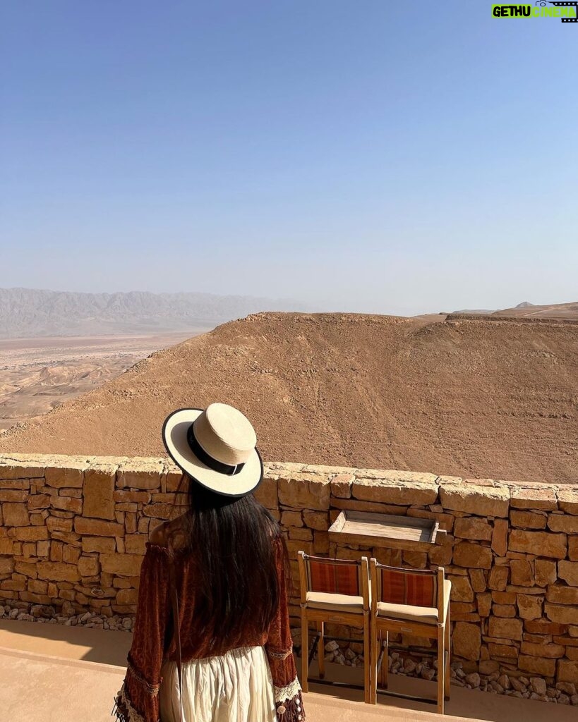 Race Wong Instagram - Ever stayed in a desert? Quiet, cool breezes and the warm sun. Very blessed to get to stay at the most beautiful resort in Isreal. @sixsenses.