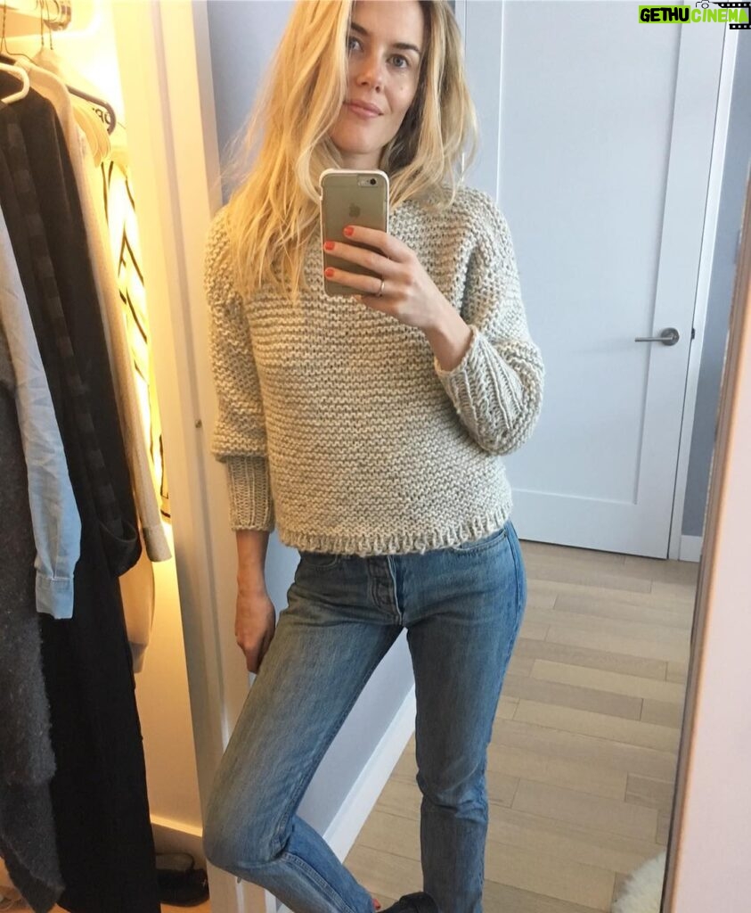 Rachael Taylor Instagram - Omg you guys how good is this sweater/jumper?! Handmade by my multitalented friend @therealkrystenritter all while shooting/writing/kicking ass! ThankUUUU I love itttttt!!!! ❤💃🙌
