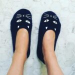 Rachael Taylor Instagram - Reasons to never leave the house - cashmere cat slippers by @banjoandmatilda 🇦🇺💙