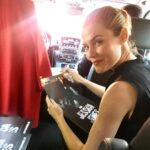 Rachael Taylor Instagram - Press today w team #netflix so fun can’t wait to meet you all @lamole_comiccon tomorrow! 🇲🇽💋