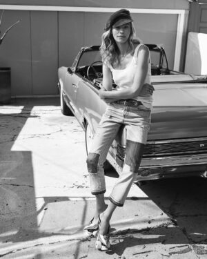 Rachel Roberts Instagram - One of my favorites. #waybackwednesday 
❤️❤️❤️❤️❤️❤️❤️❤️❤️❤️❤️❤️❤️
@marieclaireitalia @mel.karch @lauras9226 @peterbutlerhair @sergiocorvacho @peter.mcclafferty #marieclaireitalia #rachelroberts @avaniccol