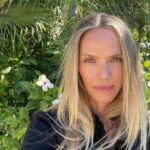 Rachel Roberts Instagram - That’s a wrap! ❤️❤️❤️ Thank you for a beautiful shoot @timmarsella @jeremychohphoto @lizsheppard13 @adeering0501 @amychinbeauty @aquasolproductions @kim_johnson_ @amiraahmedoliver @guymerinphotographs @sarahlynnhinds and the whole amazing team. Malibu, California