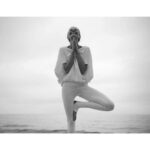 Rachel Roberts Instagram - 🕊️🕊️🕊️🕊️🕊️🕊️🕊️🕊️ “If we have no peace, it is because we have forgotten that we belong to each other.” ~Mother Teresa Happy International Day Of Peace. #internationaldayofpeace 🙏🏻🤍 . . . @we_are_dhara by @janwelters_official @lucypinter @christianmarc @jennaantonmakeup Malibu, California