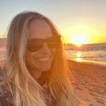 Rachel Roberts Instagram - Dog day afternoon. ❤️🧡💛 #malibuwinters #sendingloveandlight Malibu, California