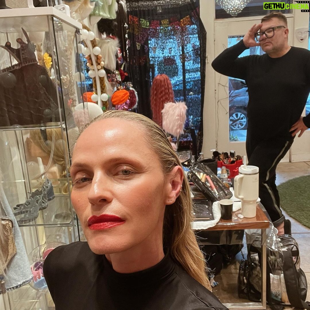 Rachel Roberts Instagram - Playtime with this amazing team. Thank you for a fantastic day! ❤️❤️❤️@duggangram @makeupbyrikucampo @patriciamoralesla @jamesrosenthal @playtoyofficial #allplaynowork #becausetheworldneedsanotherselfie Los Angeles, California