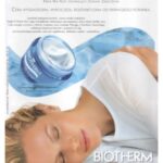 Rachel Roberts Instagram - 🩵🩵🩵🩵 #Repost @insidetheworldofsupermodels_ ・・・ Rachel Roberts for Biotherm, 2009 campaign. @realrachelroberts