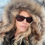 Rachel Roberts Instagram - Welcome to winter! 🌊🩵 #mugshotmonday #malibutiful Malibu, California