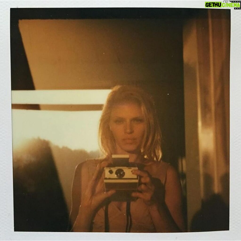 Rachel Roberts Instagram - Selfie.... Old school style. #sx70 #i❤️polaroids 📷📷📷📷📷