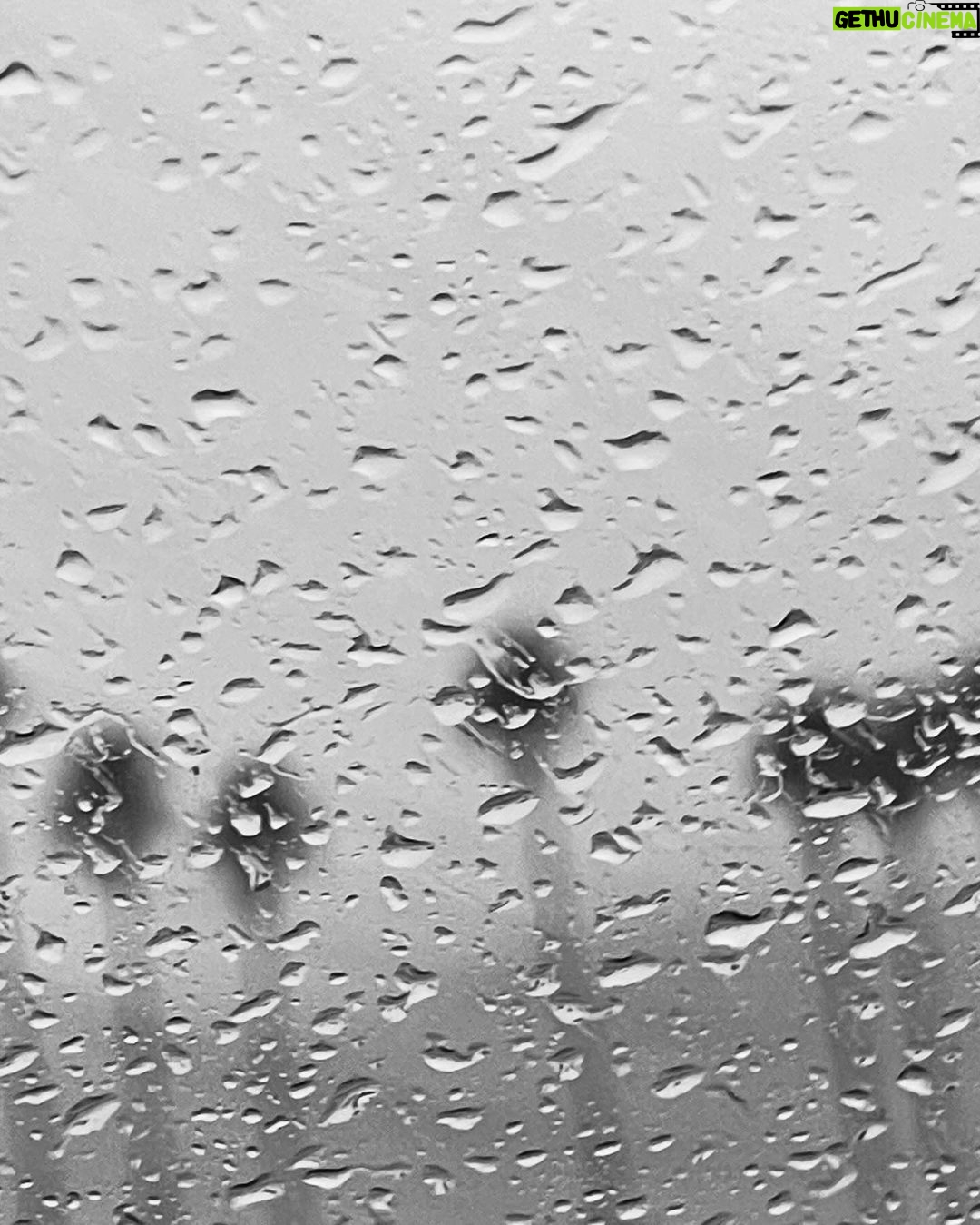 Rachel Roberts Instagram - Stormy Malibu. ⚡️⚡️⚡️🌊🌊🌊 Malibu, California