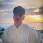 Rachid Badouri Instagram - 🌅 B O N N E V I B E S AïD MOUBARAK♥️ #ShlomoLeFilm🎬 #EnTournage🎥AuMaroc🇲🇦♥️ Larache Maroc