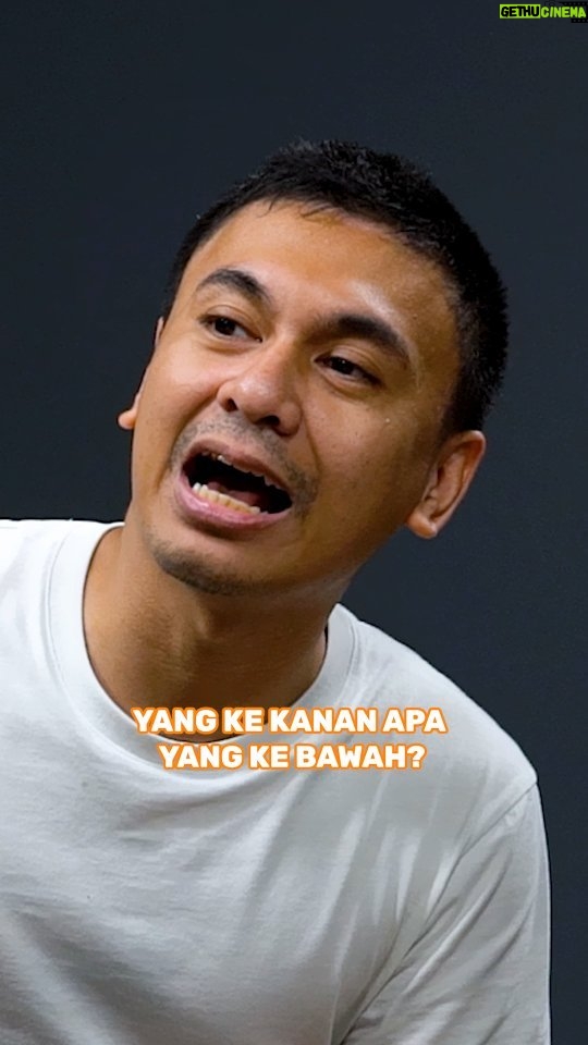 Raditya Dika Instagram - Jadi, row itu mendatar atau menurun?
