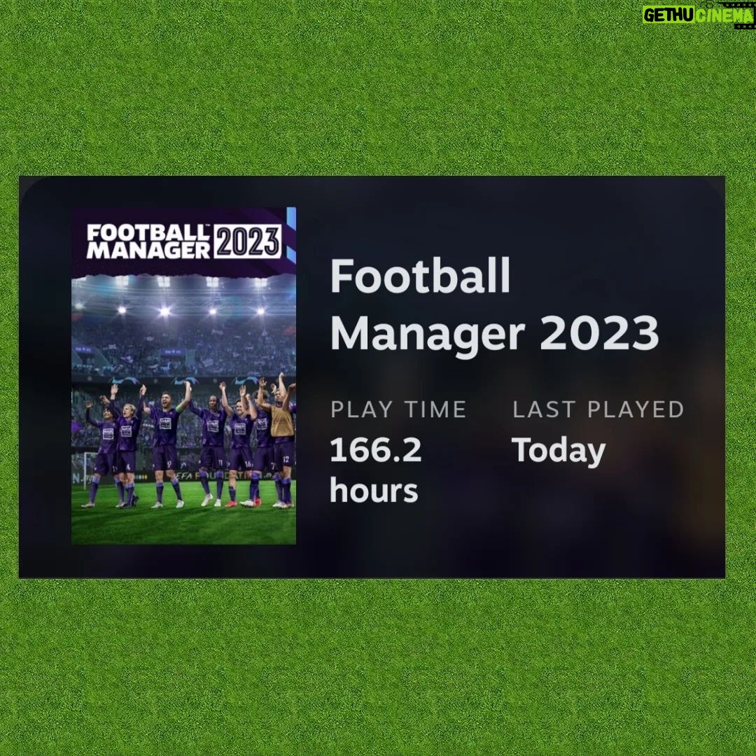 Raditya Dika Instagram - Tiba2 lewat di fyp tiktok, tweet lama gue pas dulu main football manager 2011, nge-manage Wolverhampton Wanderers. Iseng buka steam, FM 2023 ternyata udah gue mainin 166 jam. Kok masih ada waktu juga sih main FM di umur segini. 😂