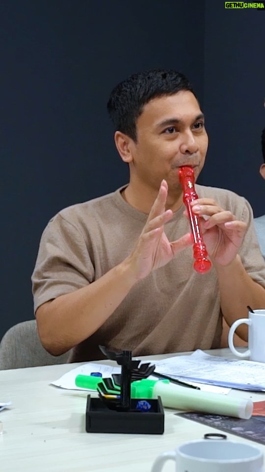 Raditya Dika Instagram - Terimalah lagu ini sebagai salam perpisahan, Gazazel.