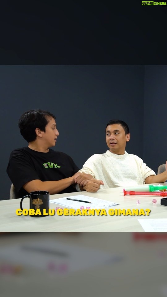 Raditya Dika Instagram - Bener sih, otomatis aja.
