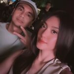 Raditya Dika Instagram - Pasutri Jaksel. ✌️