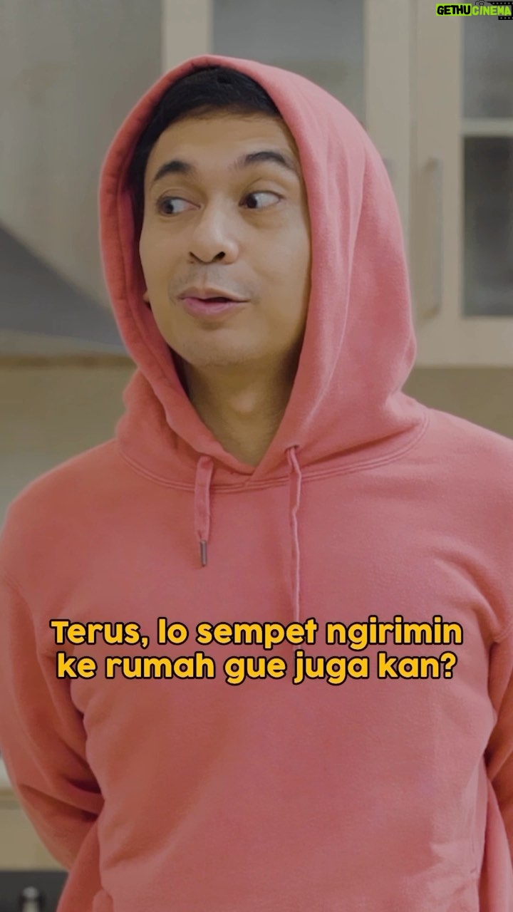 Raditya Dika Instagram - Dibuat gampang ajalah...
