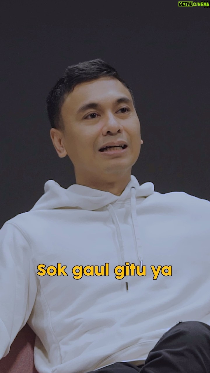 Raditya Dika Instagram - Jadi gitu ya ges ya...