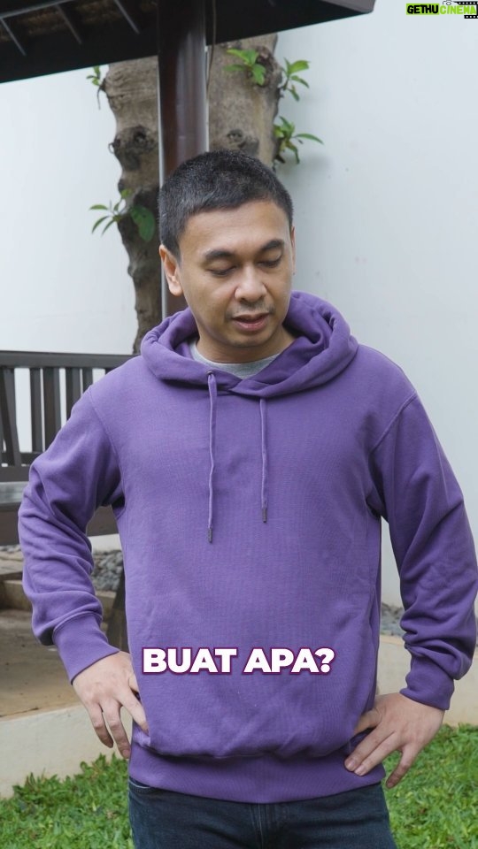 Raditya Dika Instagram - Untuk kamu yang aktif dan dinamis, cobain perpaduan baru yang pas antara kopi, susu, dan kurma, dalam ABC Qahwa Kopi Susu Kurma! Nikmati Kopi Susu Mantab dengan Kebaikan Kurma Penasaran? cobain langsung di toko terdekat! @kopimantapabc #ABCQahwa #KopiSusuMantab #MantabinAja