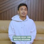 Raditya Dika Instagram - Di Bibit, sekarang kamu bisa investasi Obligasi FR dan SBN, yang 100% dijamin negara. Dengan investasi di Obligasi FR dan SBN, kamu akan dapat keuntungan berupa imbal hasil atau kupon. Bisa jadi passive income! Investasi Obligasi FR dan SBN sesuai tujuan keuangan dan jangka waktu investasi kamu. Cek @bibit.id sekarang!