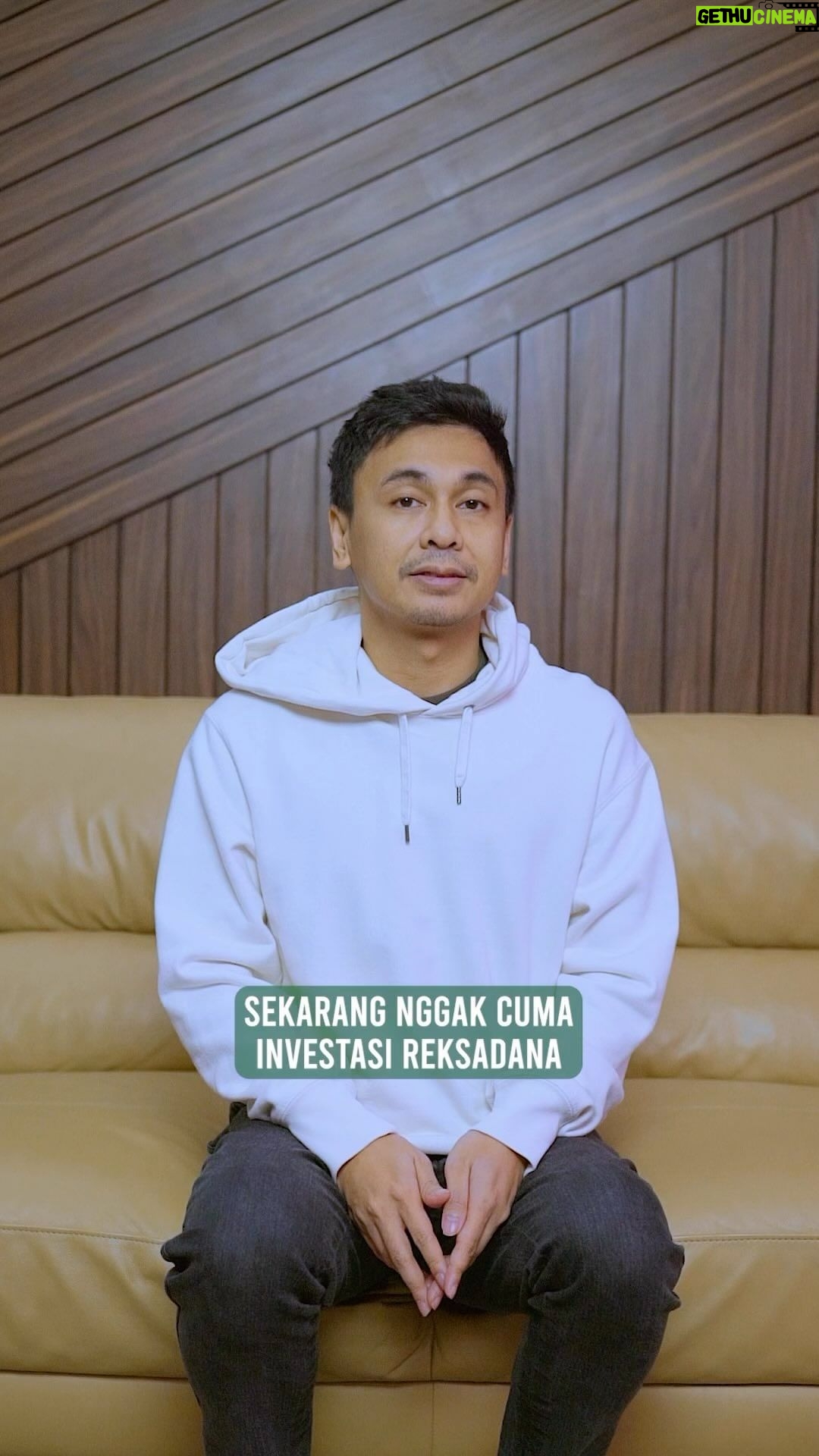 Raditya Dika Instagram - Di Bibit, sekarang kamu bisa investasi Obligasi FR dan SBN, yang 100% dijamin negara. Dengan investasi di Obligasi FR dan SBN, kamu akan dapat keuntungan berupa imbal hasil atau kupon. Bisa jadi passive income! Investasi Obligasi FR dan SBN sesuai tujuan keuangan dan jangka waktu investasi kamu. Cek @bibit.id sekarang!