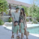 Raditya Dika Instagram - Kembali ke Bali, aku langsung teringat untuk nginap disini @sanctoovillasuites @balizoo. Karena bagi aku tempat ini memorable banget. Dari segi hospitalitynya yang ramah banget, kebersihannya yang terjaga. Jadi betah deh nginap disini berkali-kali. Yuk kesini, rasain experience liburan yang menenangkan.