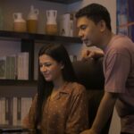 Raditya Dika Instagram - Series terbaru saya jadi show nomer 1 di @netflixid. Terimakasih semuanya. Slide 2: Anak nangis pas lihat saya diusir sama istri (@susansameeh) di series 😂. Slide 3: foto saya sama Om Usan (kalau katanya Aca).