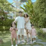 Raditya Dika Instagram - So happy bisa balik lagi kesini bareng anak-anak. Yuk ajak keluarga liburan akhir tahun disini ✨ @sanctoosuitesvillas @balizoo Sanctoo Suites & Villas