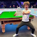 Radzi Chinyanganya Instagram – My favourite trophy!!! 🎱

#masters #champion #allypally #warnerbrothersdiscovery Alexandra Palace