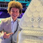 Radzi Chinyanganya Instagram – Unreal ice-sculpture by @iceboxdesign 🥶🥶🥶
#iceicebaby Alexandra Palace