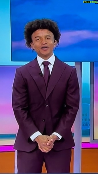 Radzi Chinyanganya - 336 Likes - Always fun on @gmb 🙌🏾
@mccannbespokelondon
#morning #news #tv #mccannbespokelondon