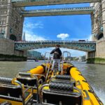 Radzi Chinyanganya Instagram - Waving on the waves 🌊🌊👋🏾👋🏾 #tv #boat #london #riverthames #towerbridge #tourist #travel 📷 @thamesribexperience Tower Bridge, London