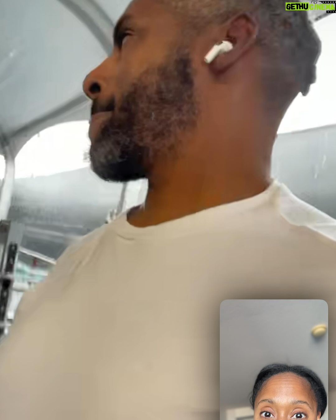 Rae Wynn-Grant Instagram - As someone who travels for a living, Iām so happy to be in love in the era of FaceTime. Happy long-distance #ValentinesDay to my favorite person to look at š @daveseligman