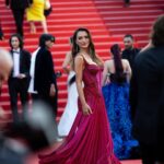 Rafa Kalimann Instagram - 76° festival de Cannes ✨ muito especial. aqui mais uma vez a convite da @campariofficial pra compartilhar da grandiosidade desse evento e assistir estréias importantíssimas. é sempre uma emoção. #camparicinema #enjoyresponsibly 📸 @louislegon Cannes Film Festival