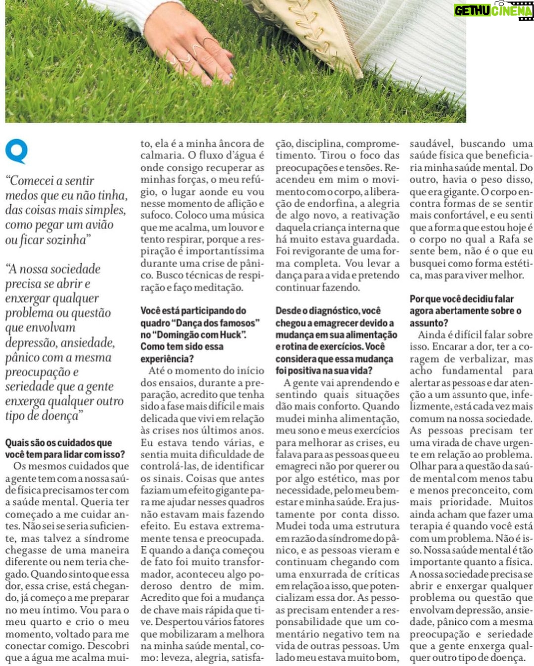 Rafa Kalimann Instagram - Uma matéria muito importante e delicada pra mim, feita pelo @jornaloglobo Sei a importância de falar sobre esse assunto pra que possamos lidar com a seriedade e cuidado que ele demanda. Tem momentos onde falta coragem, mas precisamos dar esse alerta coletivo para que a sociedade se movimente a favor da saúde mental. Doenças como síndrome do pânico, depressão e ansiedade aumentaram muito com a pandemia. Essa conscientização é de extrema importância pra toda a sociedade. Nunca deixe de procurar a ajuda de um médico especialista, só um profissional capacitado pode dar um diagnóstico e garantir um tratamento adequado. Busque e seja apoio. Agradeço pela matéria @jornaloglobo e ao jornalista Eduardo Filho que respeitosamente conduziu esse papo. *deem um zoom ou acessem o link que vou deixar no stories