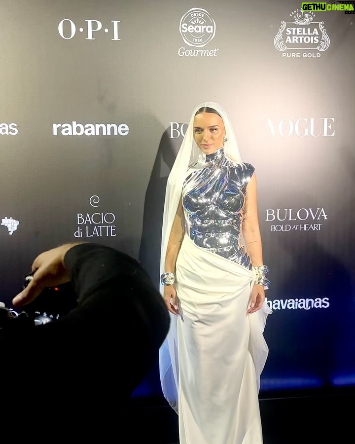 Rafa Kalimann Instagram - #BailedaVogue2024