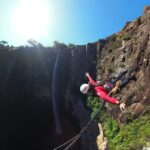 Rafael Bridi Instagram - Primeira injeção de adrenalina do ano de 2024 Vem comigo nesse @saltodependulo filmado com a @insta360 X3 em câmera lenta. A sensação que passa essa imagem, nesse dia de sol incrível é que estamos ali, em queda livre ganhando velocidade e sentindo o vento na cara. Esse ano eu vou compartilhar vários saltos com vocês e todo tipo de captura que estamos desenvolvendo. O que vocês querem ver por aqui? Deixem as sugestões nos comentários #saltodependulo #urubici #serracatarinense #soquempulasabe #southamerica #visitbrasil #outdoorlife #adrenaline #naturalextremo #descubrasc #insta360 #balancecommunity #exploretocreate #mytinyatlas