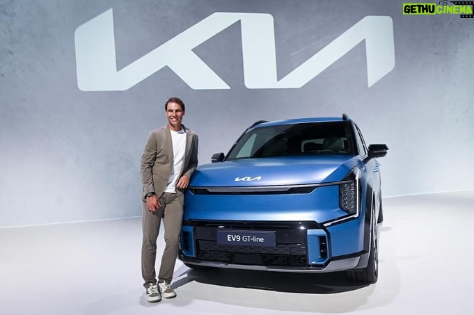 Rafael Nadal Instagram - Yesterday in Madrid I lived one of those special days… Our next move together is larger-than-life! The amazing KIA EV9 is my new way to love on the road - and I can’t wait till you see how we’re reshaping movement on the tennis court too… Thanks @kia.worldwide Madrid, Spain
