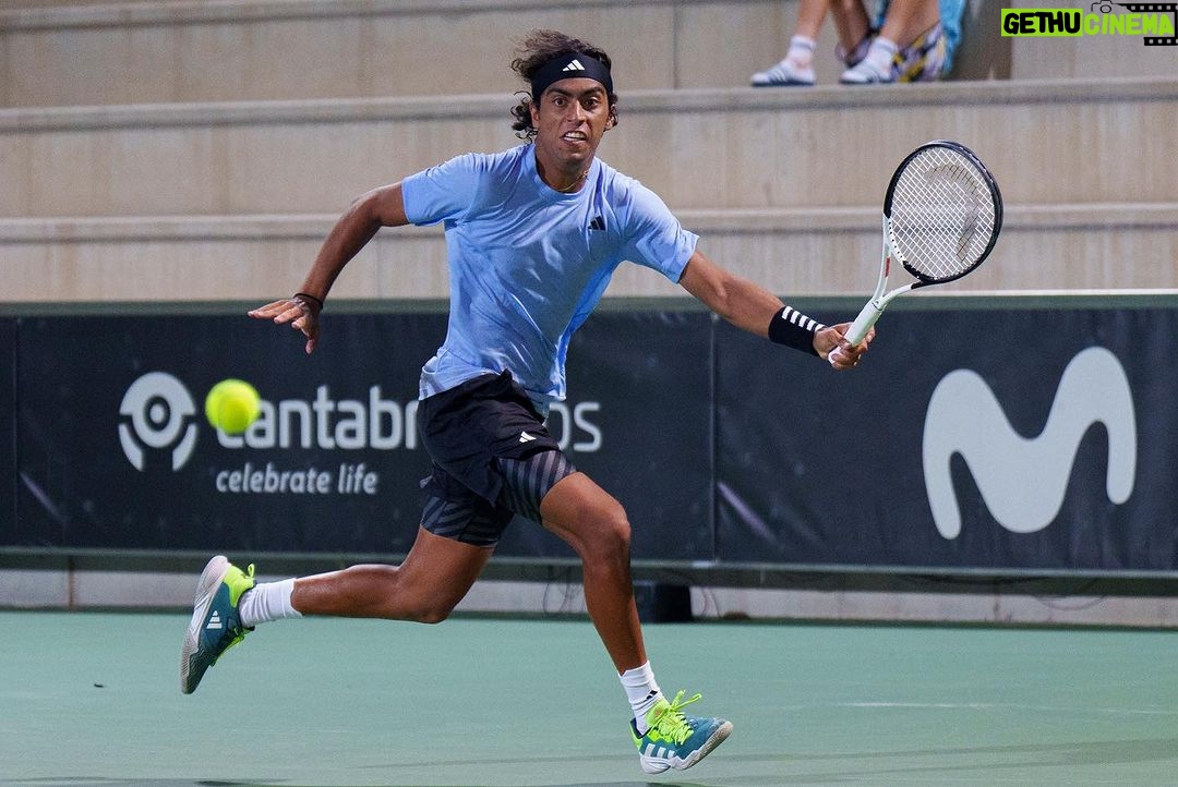 Rafael Nadal Instagram - Enhorabuena @hamadmedjedovic por ganar el #RafaNadalOpen by Movistar, a los jugadores de la academia por su gran actuaciΓ³n y a @danirinconn_ por llegar a otra semifinales ππ» Gracias a todos los jugadores, aficionados y patrocinadores que han ayudado a que este torneo @atpchallengertour siga creciendo en la @rafanadalacademy. En especial a @movistar_es por vuestro gran apoyo ππ» πΎ @atpchallengertour π² @movistar_es π @kia.worldwide π @nike πΎ @babolat πͺπΌ @cantabrialabs_esp π @sportssantander π₯ @lg_espana βοΈ @amstel_es π @viva.sir πͺπΈ @rfetenis βοΈ @richardmille π₯ @quironsalud Β π¦ @bezoya_agua βοΈ @iberia Β Β Β π§ @waterdrop π @world2meet π₯ @indibarehab.es π¦ @la.menorquina ππ»ββοΈ @ibsa_derma πͺ§ @murprotect Β Β Β Β π·ββοΈ @talat.es_ π @roigmallorca Rafa Nadal Academy